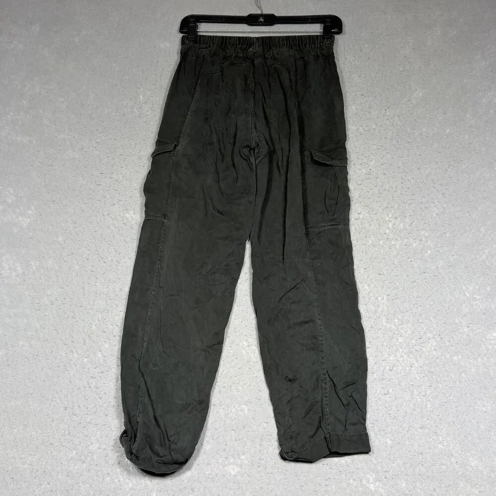Lululemon Ready Set Cargo Pant Women’s Size 4 Green Pockets Drawstring